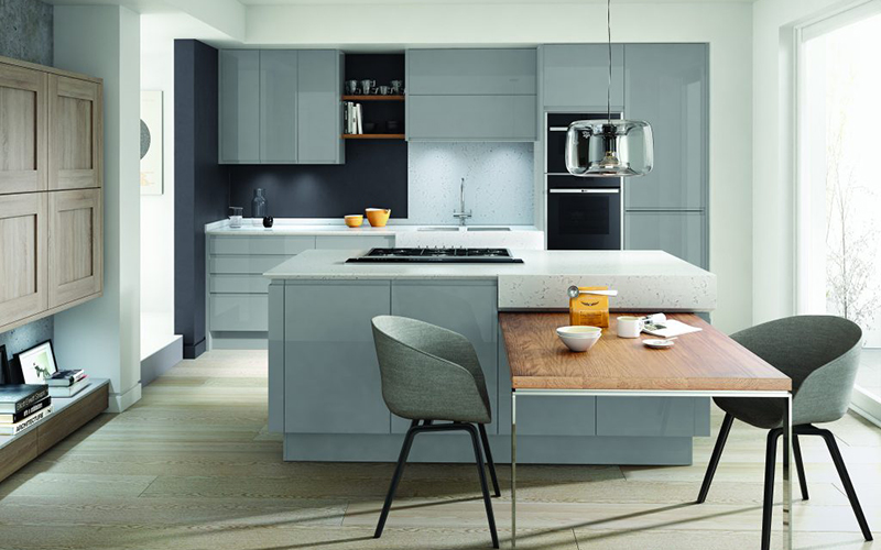 Remo-Gloss-Silver-Grey-min-1024x683