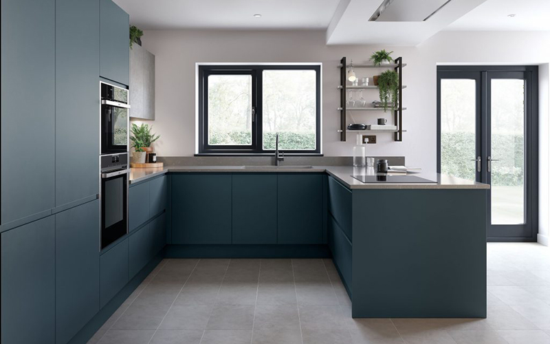 Remo-Matt-Hartforth-Blue-2-min-1024x683