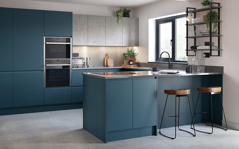 Remo-Matt-Hartforth-Blue-min-1024x683